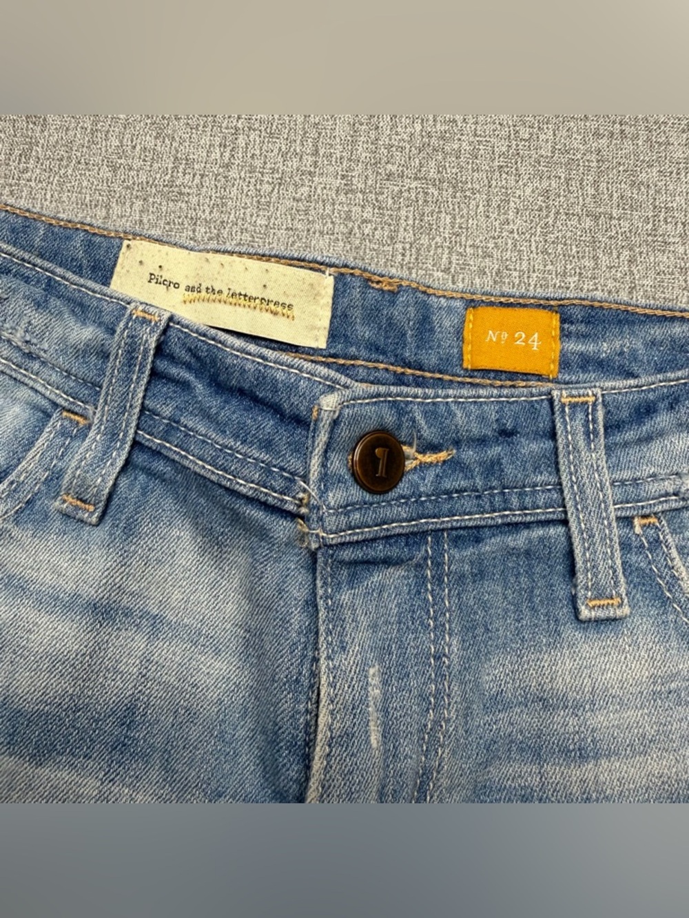 Anthropologie Pilcro & the Letterpress Distressed Denim Shorts Size 24 - Picture 2 of 12